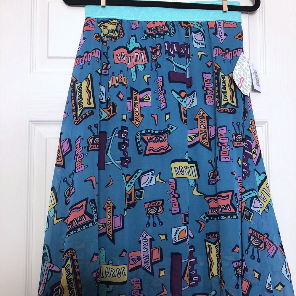 LuLaRoe Lola